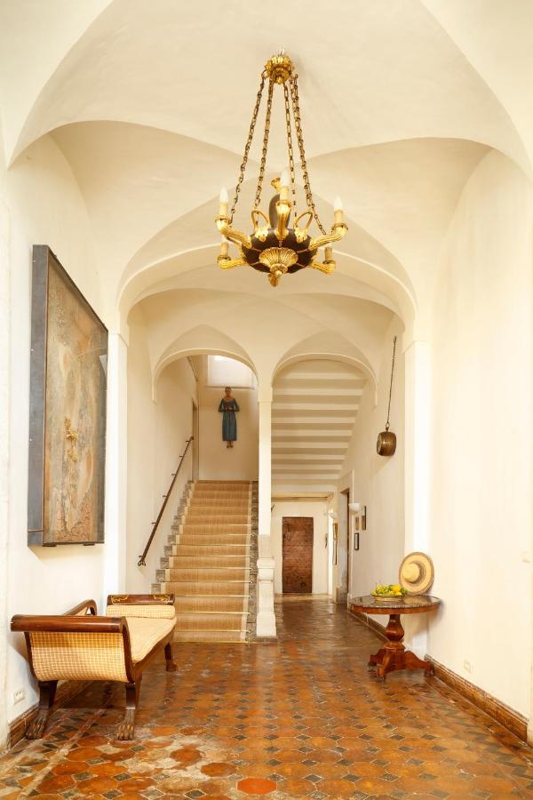 Hotel Particulier De Tingry - Pierres D'Histoire 메네르브 외부 사진
