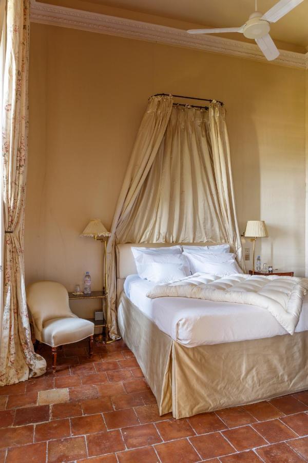 Hotel Particulier De Tingry - Pierres D'Histoire 메네르브 외부 사진